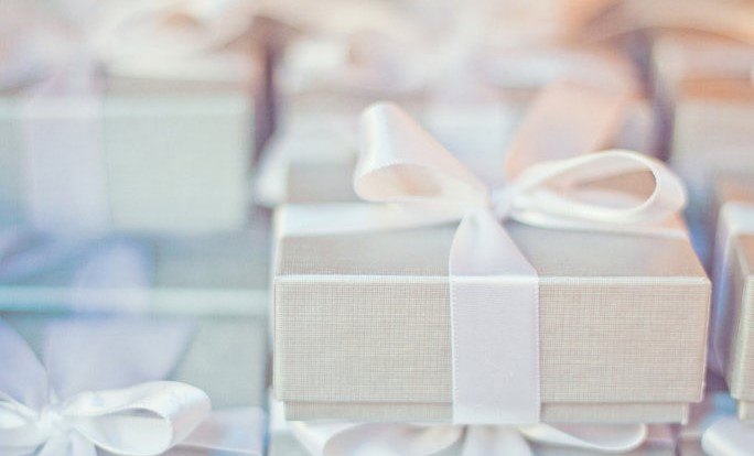 5 Best Bridal Party Gift Ideas