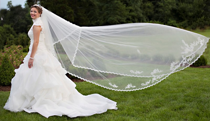 5 Best Wedding Veils - Different Types of Wedding Veils